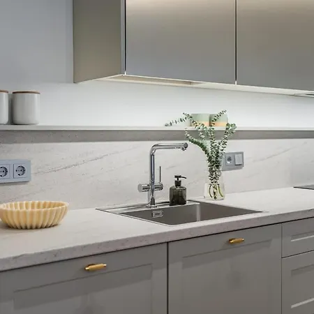Domillion 3bdr 2 Baths Bright&spacious P99 Apartamento *